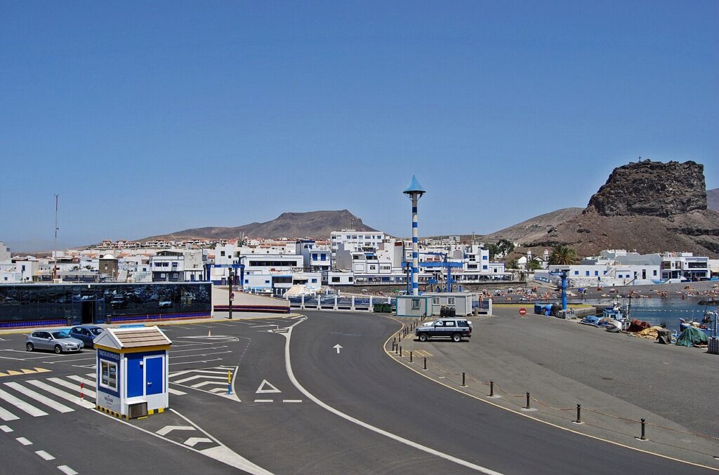 Port Puerto de las Nieves w Agaete na północno-zachodnim wybrzeżu Gran Canarii